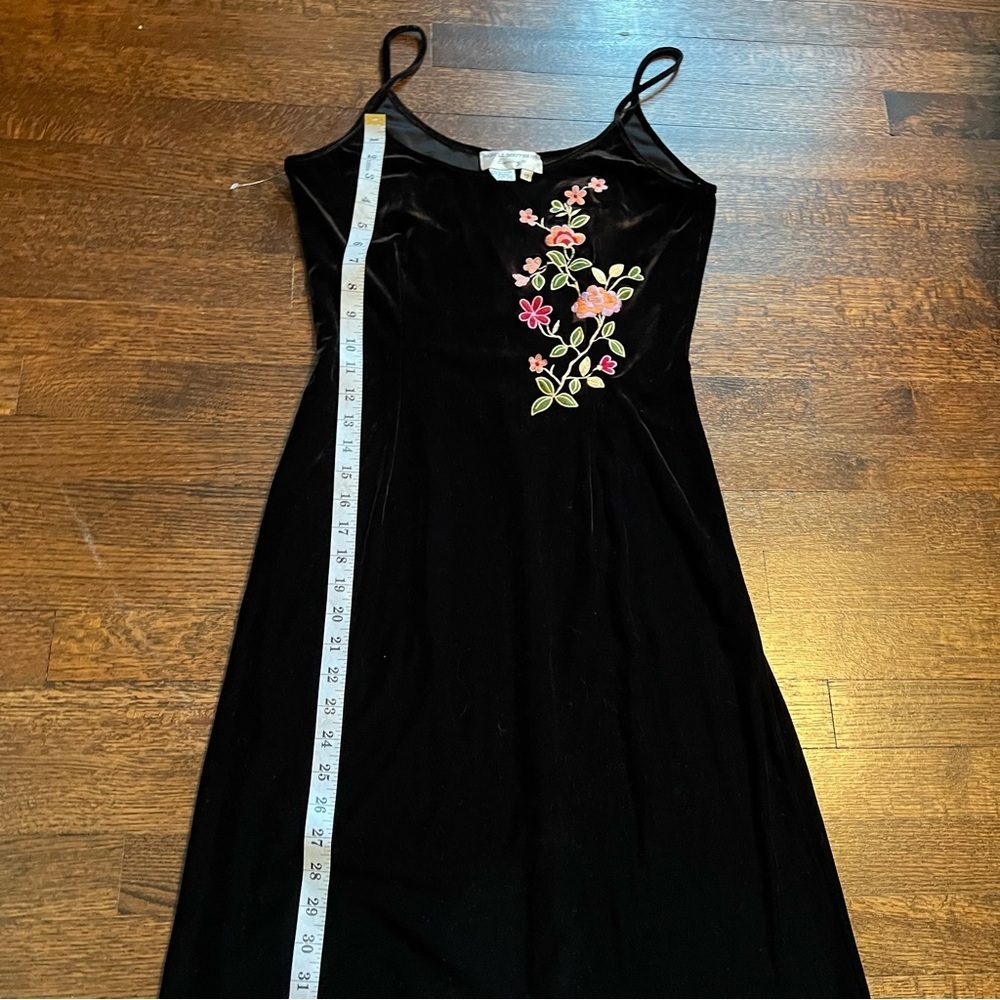 Papell boutique size 12 black embroidered velvet maxi dress - Picture 8 of 8